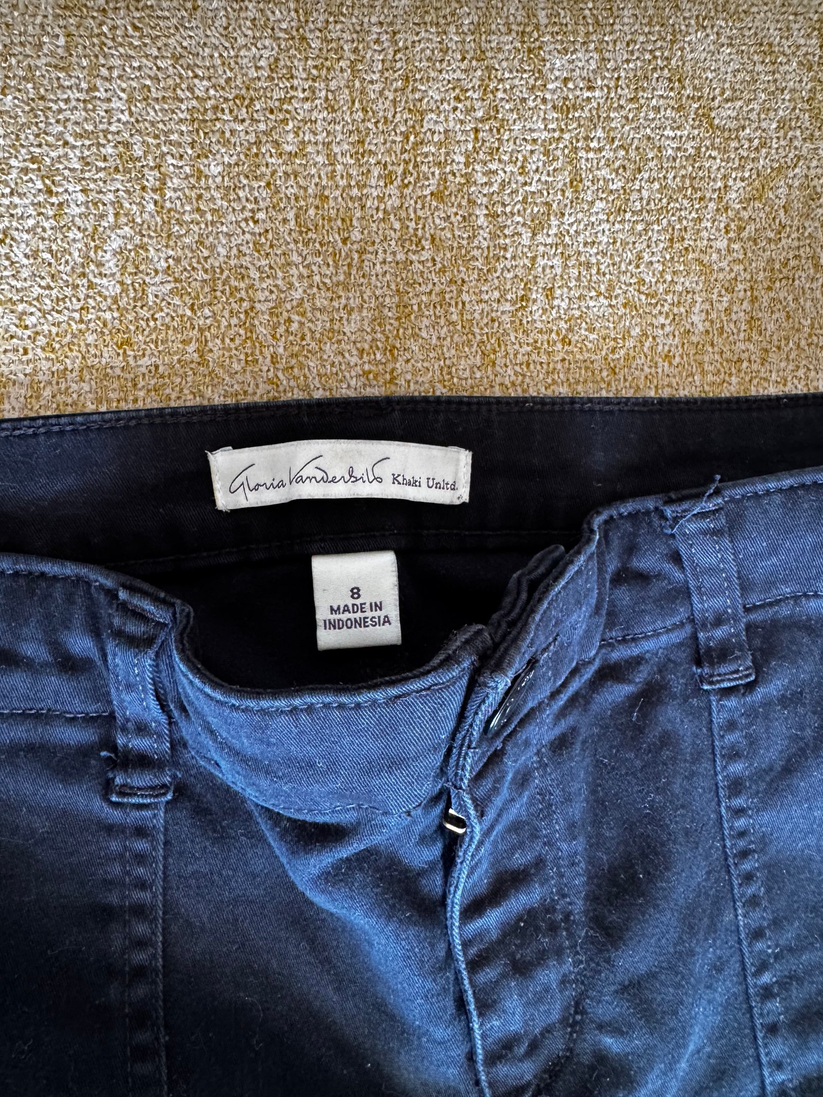 Pantalón cargo Gloria Vanderbilt azul marino – Talla 8